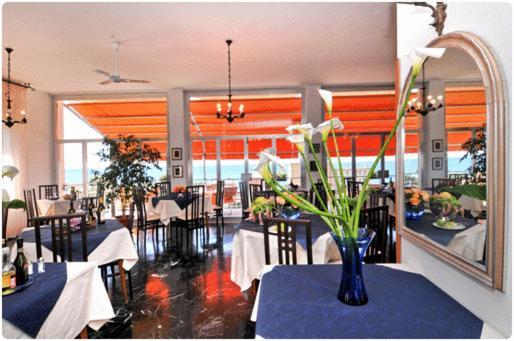 Hotel Mediterraneo 3*