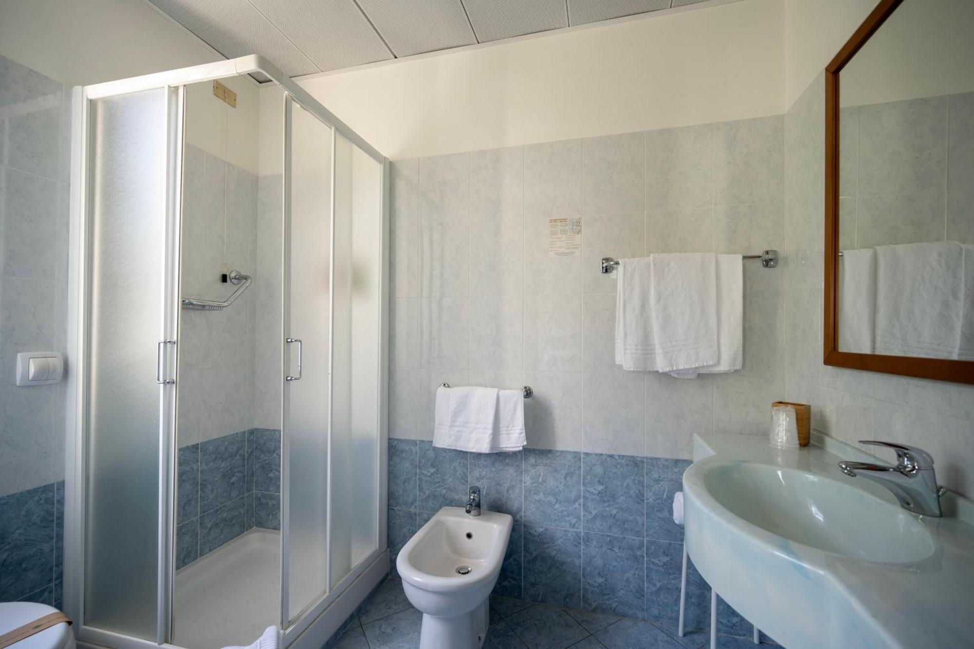 Mediterraneo Hotel 3*