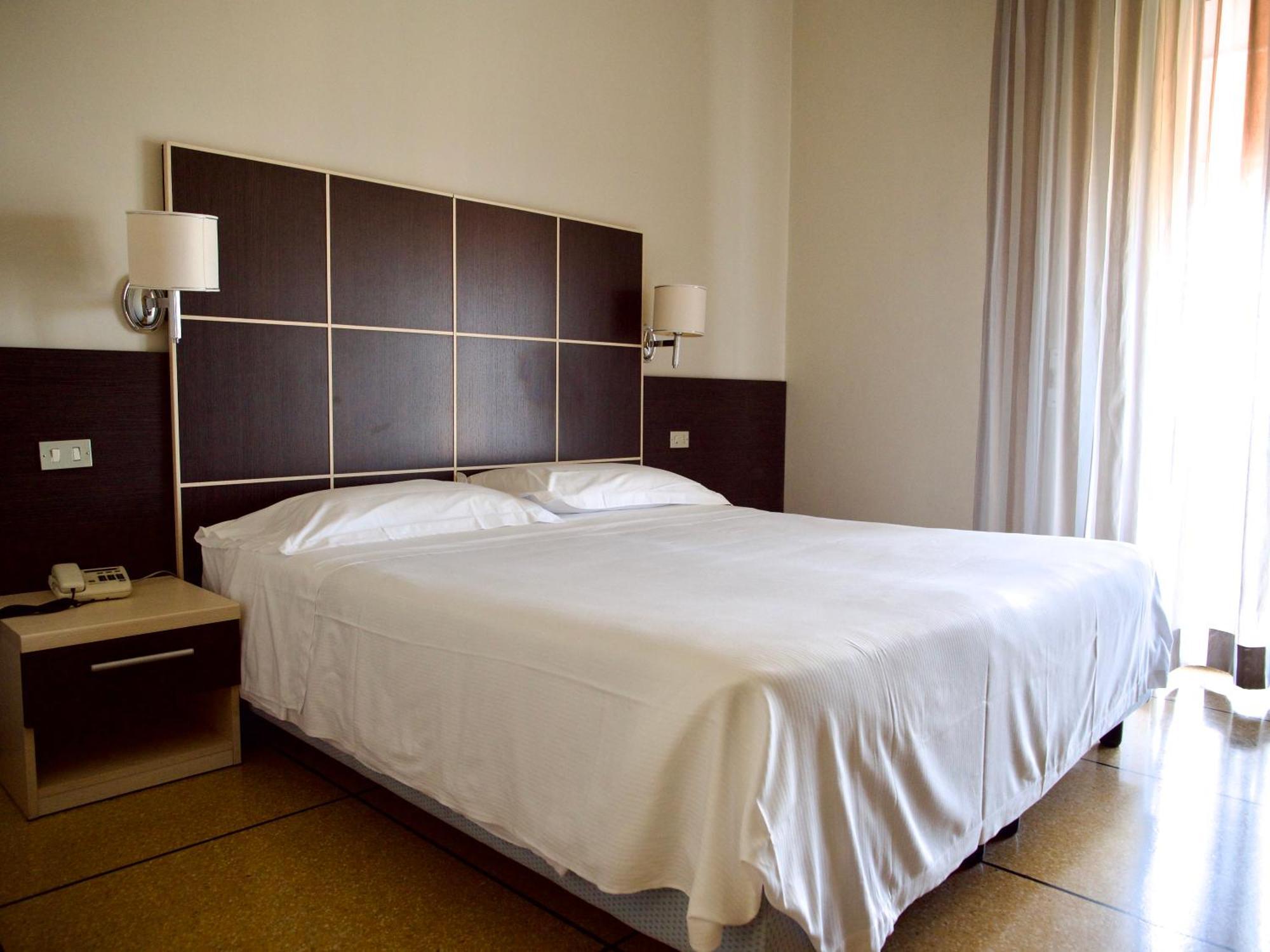 Hotel Mediterraneo Cavi di Lavagna