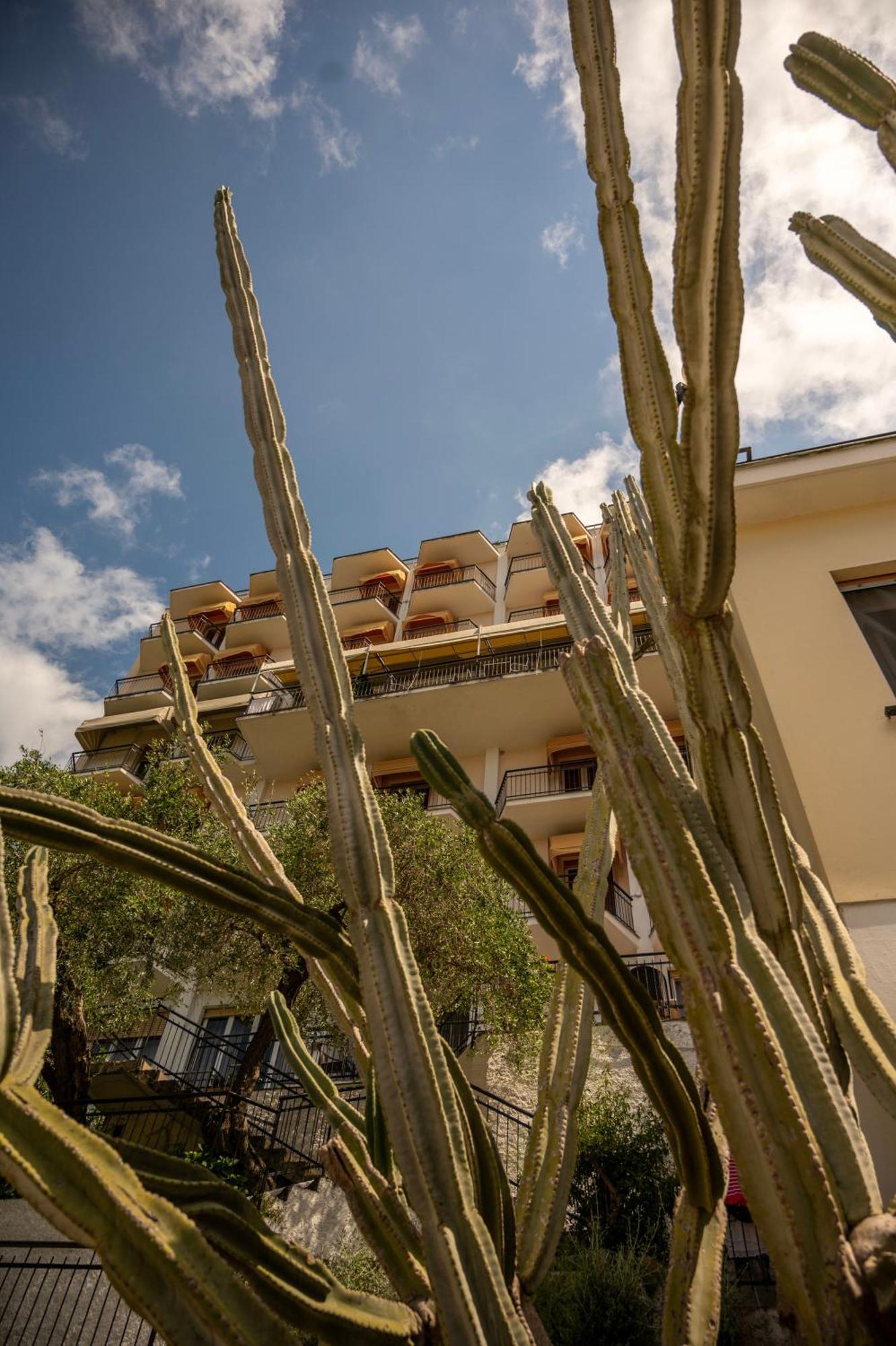 Mediterraneo Hotel Cavi di Lavagna